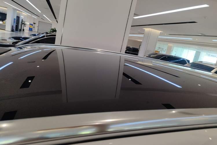 Used Hima AITO M8 2025 Extended-Range Ultra Version 53.4 kWh 6-Seater Edition Roof
