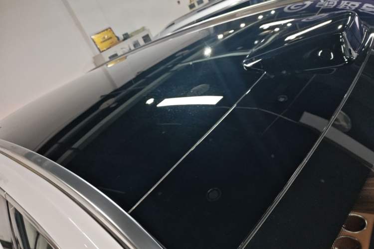 Used Hima AITO M8 2025 Extended-Range Ultra Version 53.4 kWh 6-Seater Edition Roof