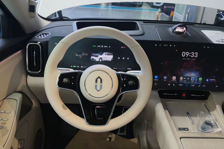 Used Hima AITO M8 2025 Model, Pure Electric Max+ Six-Seat Long-Range Version Steering Wheel