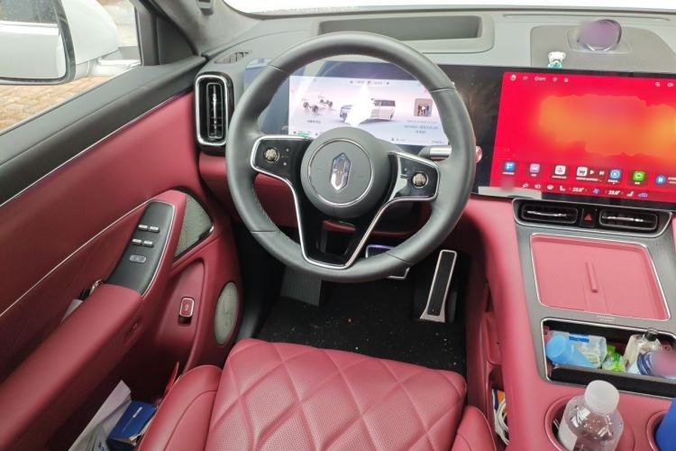 Used Hima AITO M8 2025 Extended-Range Max Version 37 kWh 6-Seater Steering Wheel