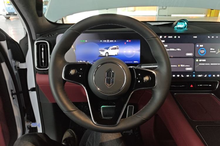 Used Hima AITO M8 2025 Extended-Range Max+ Version 53.4 kWh 6-Seater Edition Steering Wheel