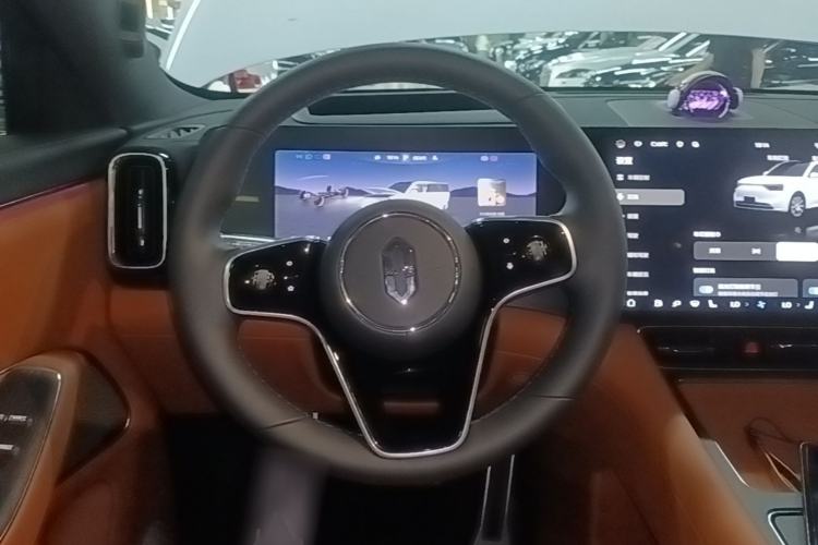 Used Hima AITO M8 2025 Extended-Range Max+ Version 53.4 kWh 6-Seater Edition Steering Wheel