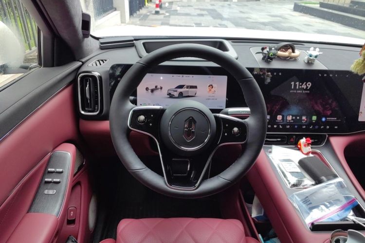 Used Hima AITO M8 2025 Extended-Range Max+ Version 53.4 kWh 6-Seater Edition Steering Wheel