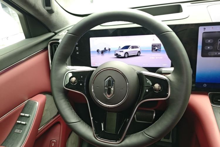 Used Hima AITO M8 2025 Extended-Range Ultra Version 53.4 kWh 6-Seater Edition Steering Wheel