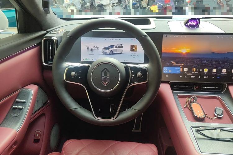 Used Hima AITO M8 2025 Extended-Range Ultra Version 53.4 kWh 6-Seater Edition Steering Wheel