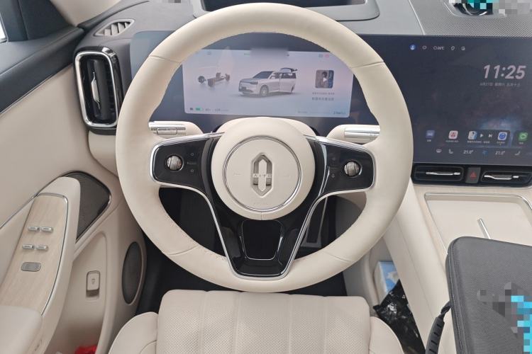 Used Hima AITO M8 2025 Model, Pure Electric Max+ Six-Seat Long-Range Version Steering Wheel