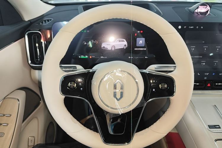 Used Hima AITO M8 2025 Extended-Range Max Version 37 kWh 5-Seater Steering Wheel
