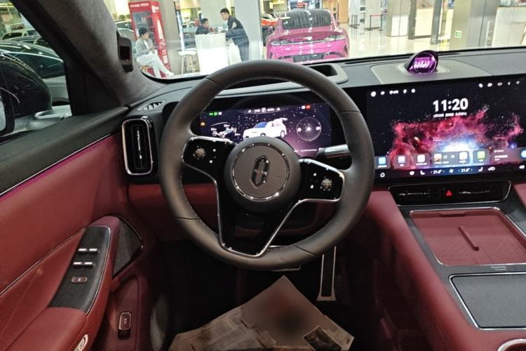 Used Hima AITO M8 2025 Extended-Range Max+ Version 53.4 kWh 5-Seater Edition Steering Wheel