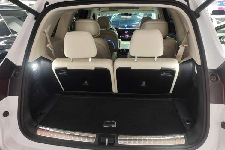 Used Hima AITO M8 2025 Extended-Range Max+ Version 53.4 kWh 6-Seater Edition Trunk