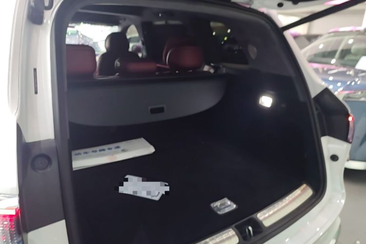 Used Hima AITO M8 2025 Extended-Range Max+ Version 53.4 kWh 5-Seater Edition Trunk