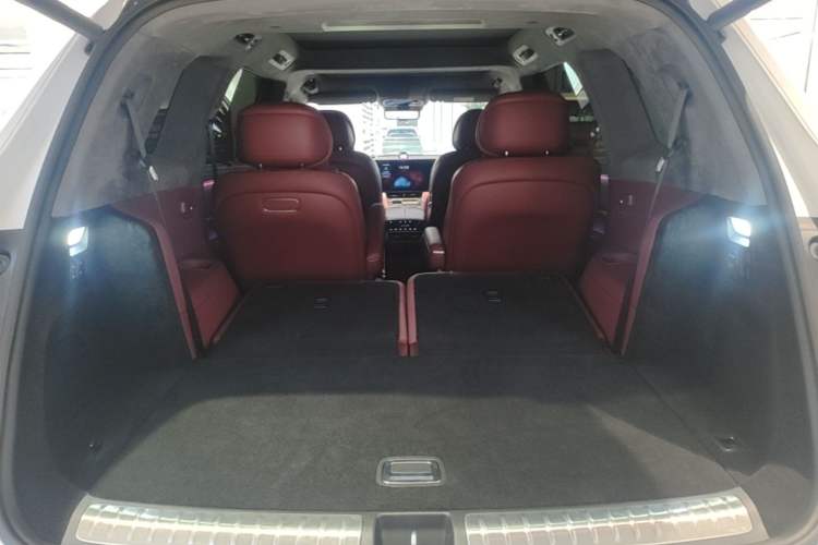 Used Hima AITO M8 2025 Extended-Range Ultra Version 53.4 kWh 6-Seater Edition Trunk