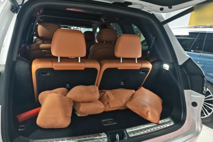 Used Hima AITO M8 2025 Extended-Range Ultra Version 53.4 kWh 6-Seater Edition Trunk