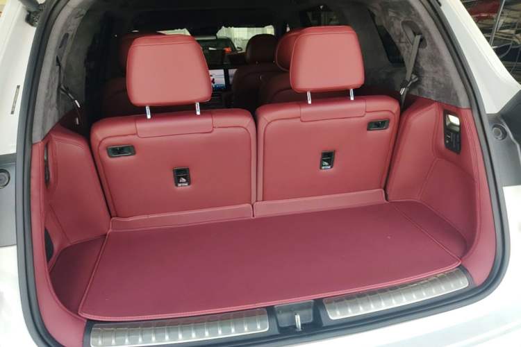 Used Hima AITO M8 2025 Extended-Range Ultra Version 53.4 kWh 6-Seater Edition Trunk