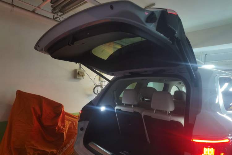 Used Hima AITO M8 2025 Extended-Range Max+ Version 53.4 kWh 6-Seater Edition Trunk