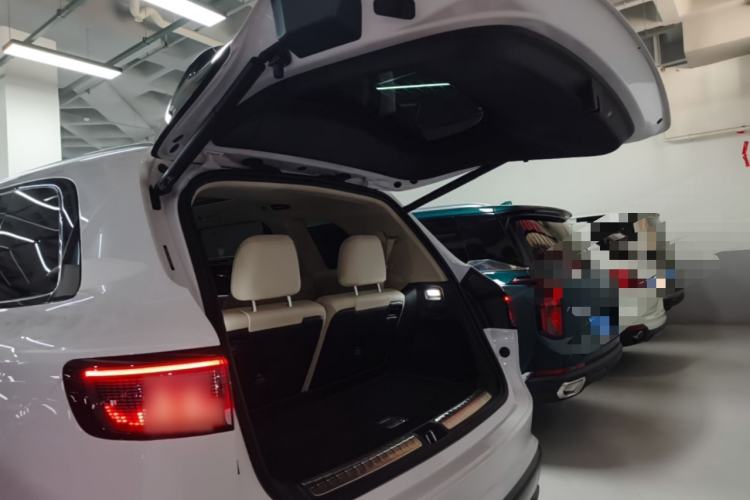 Used Hima AITO M8 2025 Extended-Range Max+ Version 53.4 kWh 6-Seater Edition Trunk