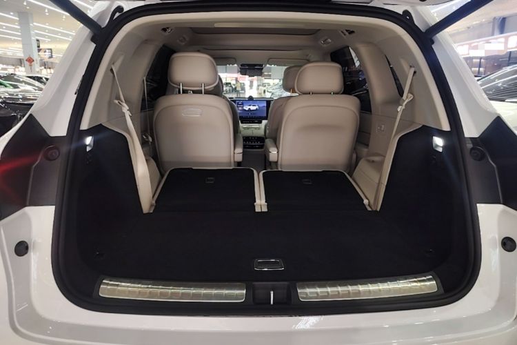 Used Hima AITO M8 2025 Extended-Range Max+ Version 53.4 kWh 6-Seater Edition Trunk