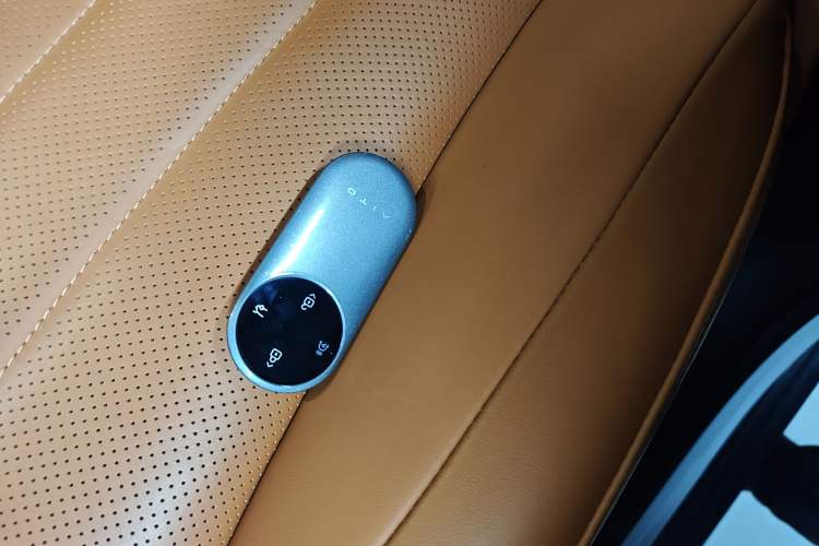 Used Hima AITO M8  Vehicle Key