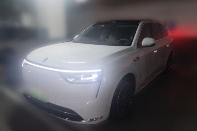 Used Hima AITO M8 2025 Extended-Range Ultra Version 53.4 kWh 6-Seater Edition