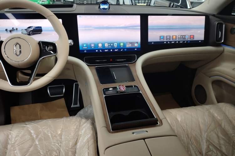 Used Hima AITO M9 2024 Range-Extended Ultra Version 42 kWh 6-Seater Model Audio And AC Panel