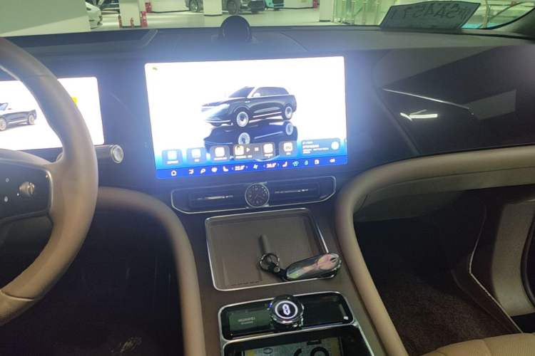 Used Hima AITO M9 2024 Range-Extended Ultra Version 52 kWh 5-Seater Model Audio And AC Panel