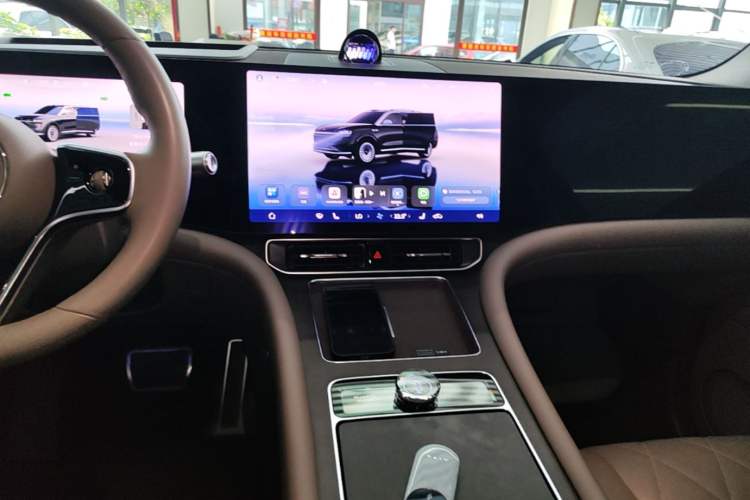 Used Hima AITO M9 2024 Range-Extended Ultra Version 52 kWh 5-Seater Model Audio And AC Panel