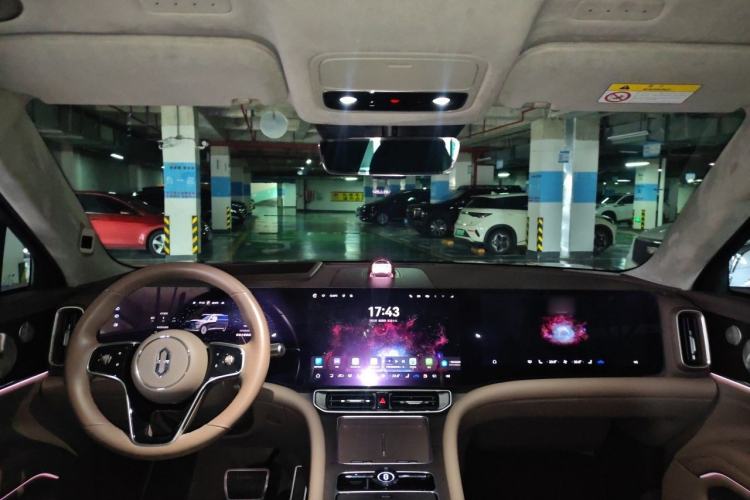 Used Hima AITO M9 2024 Range-Extended Max Edition 42 kWh 5-Seater Version Center Console