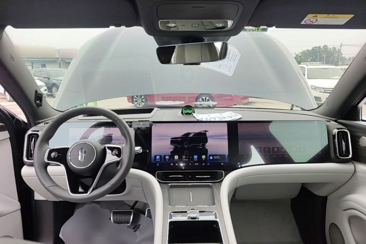 Used Hima AITO M9 2024 All-Electric Ultra Version 100 kWh 6-Seater Model Center Console