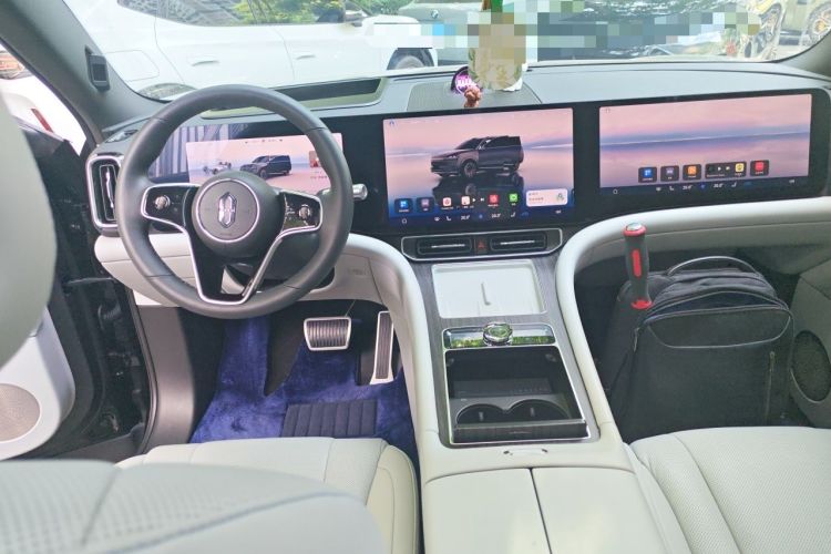 Used Hima AITO M9 2024 Range-Extended Max Edition 42 kWh 6-Seater Version Center Console