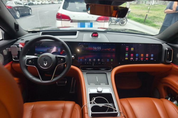 Used Hima AITO M9 2024 Range-Extended Max Edition 42 kWh 6-Seater Version Center Console