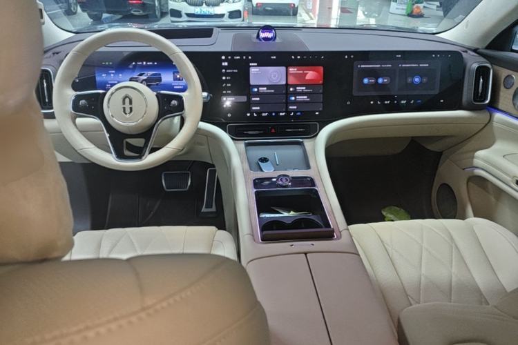 Used Hima AITO M9 2024 Range-Extended Ultra Version 52 kWh 6-Seater Model Center Console