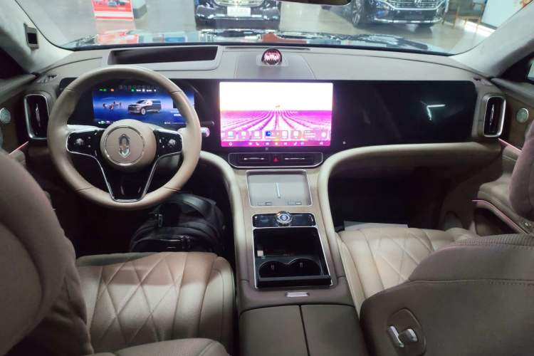 Used Hima AITO M9 2024 Range-Extended Ultra Version 52 kWh 5-Seater Model Center Console