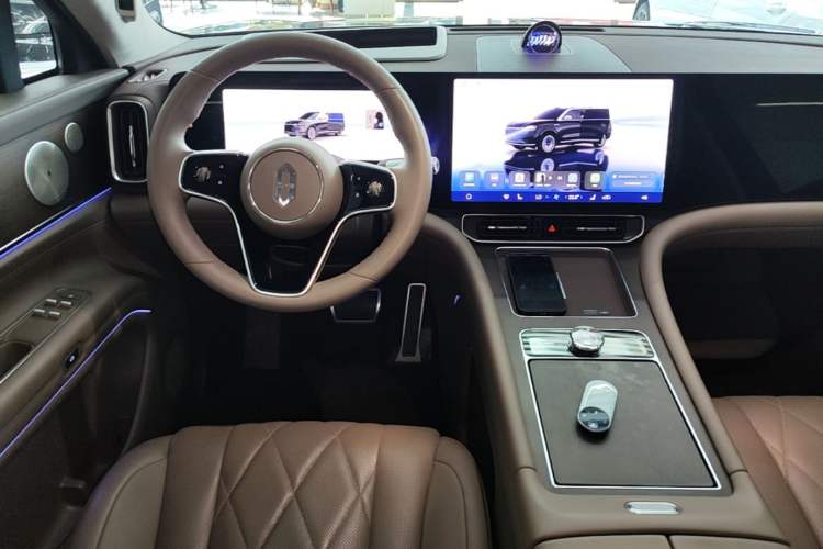 Used Hima AITO M9 2024 Range-Extended Ultra Version 52 kWh 5-Seater Model Center Console