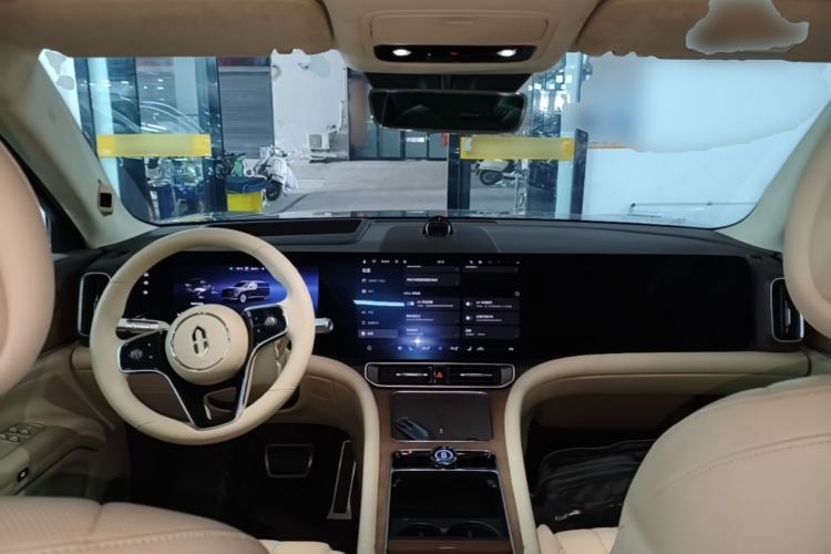 Used Hima AITO M9 2024 Range-Extended Max Edition 42 kWh 6-Seater Version Center Console