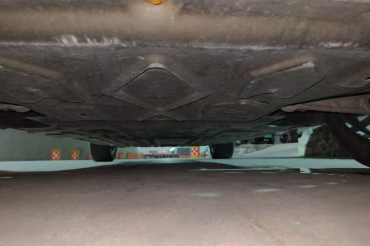 Used Hima AITO M9 2024 Range-Extended Ultra Version 42 kWh 6-Seater Model Chassis Front