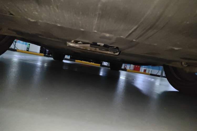Used Hima AITO M9 2024 Range-Extended Ultra Version 42 kWh 6-Seater Model Chassis Front