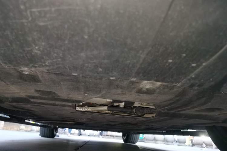 Used Hima AITO M9 2024 Range-Extended Ultra Version 52 kWh 5-Seater Model Chassis Front