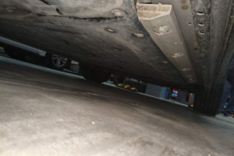 Used Hima AITO M9 2024 Range-Extended Ultra Version 42 kWh 6-Seater Model Chassis Front Left