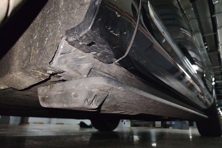 Used Hima AITO M9 2024 Range-Extended Ultra Version 52 kWh 5-Seater Model Chassis Front Left