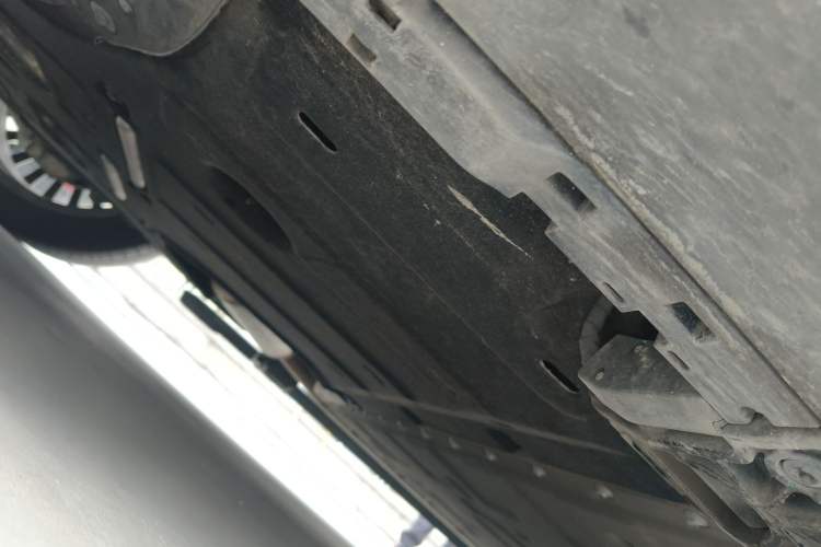 Used Hima AITO M9 2024 Range-Extended Ultra Version 52 kWh 5-Seater Model Chassis Front Left