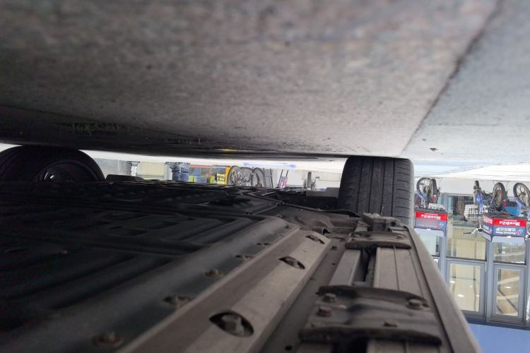 Used Hima AITO M9 2024 Range-Extended Max Edition 52 kWh 6-Seater Version Chassis Front Left