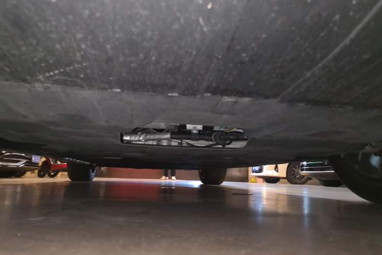 Used Hima AITO M9 2024 Range-Extended Max Edition 42 kWh 6-Seater Version Chassis Front