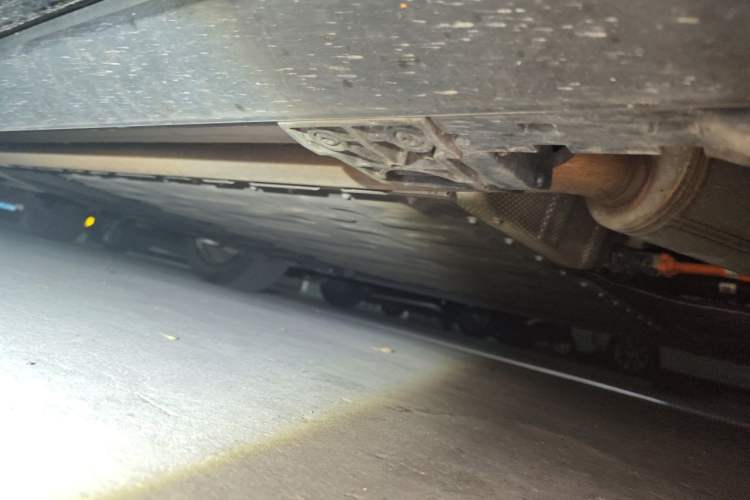 Used Hima AITO M9 2024 Range-Extended Ultra Version 52 kWh 5-Seater Model Chassis Front Right