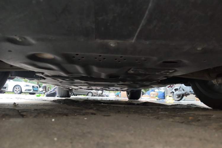 Used Hima AITO M9 2024 Range-Extended Ultra Version 42 kWh 6-Seater Model Chassis Front