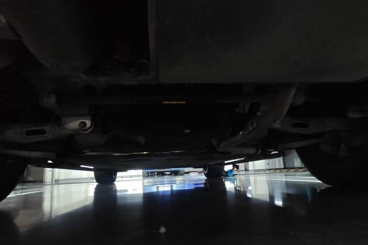 Used Hima AITO M9 2024 Range-Extended Ultra Version 52 kWh 5-Seater Model Chassis Rear