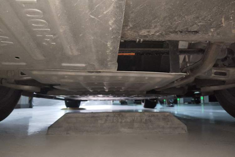 Used Hima AITO M9 2024 Range-Extended Ultra Version 52 kWh 5-Seater Model Chassis Rear