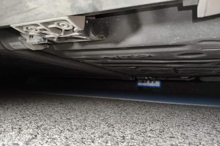 Used Hima AITO M9 2024 Range-Extended Ultra Version 52 kWh 5-Seater Model Chassis Rear Left