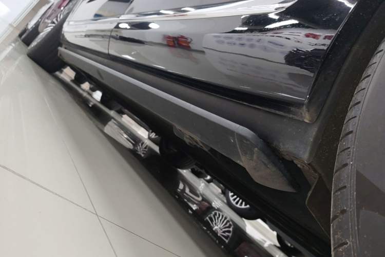Used Hima AITO M9 2024 Range-Extended Max Edition 42 kWh 6-Seater Version Chassis Rear Left