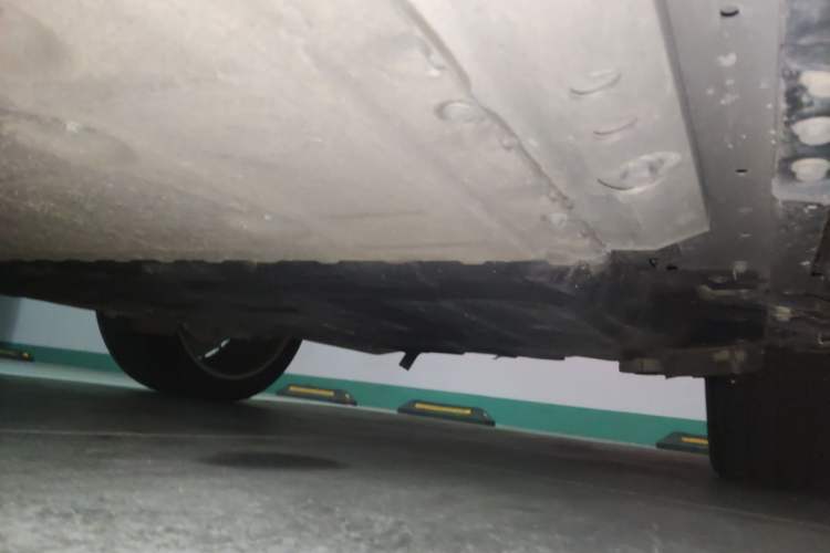 Used Hima AITO M9 2024 Range-Extended Ultra Version 42 kWh 6-Seater Model Chassis Rear Left