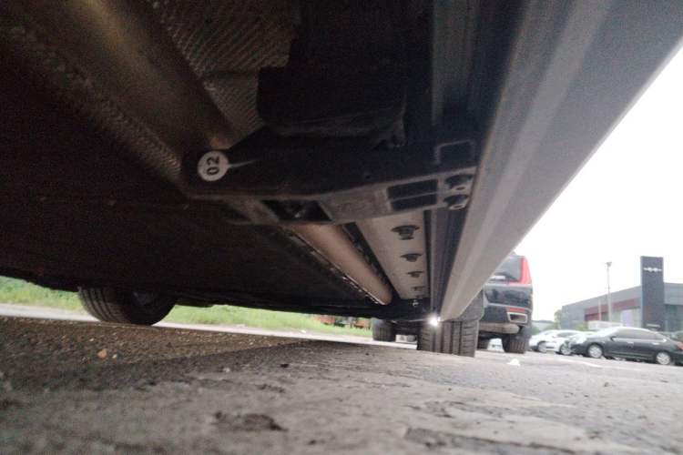 Used Hima AITO M9 2024 Range-Extended Ultra Version 52 kWh 6-Seater Model Chassis Rear Right