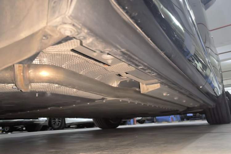 Used Hima AITO M9 2024 Range-Extended Ultra Version 52 kWh 6-Seater Model Chassis Rear Right